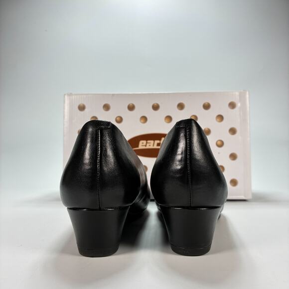 Earth Woodbury Wide Black Calf Leather Flat Slip On Sandal Women’s Size 10D - Picture 5 of 8